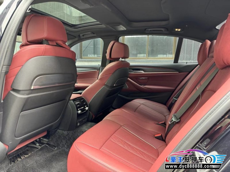 20年宝马5系轿车抵押车出售