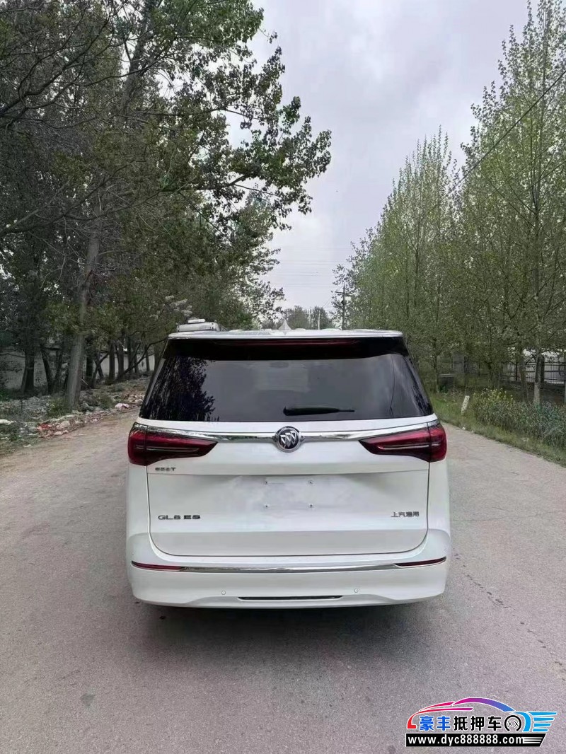 22年别克GL8轿车抵押车出售