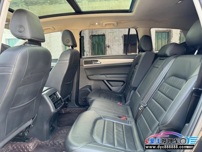 18年大众途昂轿车抵押车出售