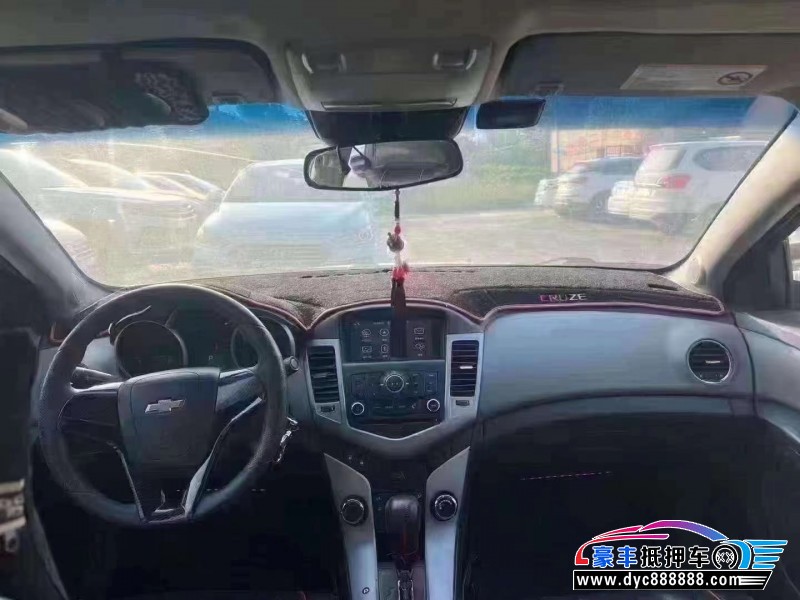 14年雪佛兰科鲁兹轿车抵押车出售