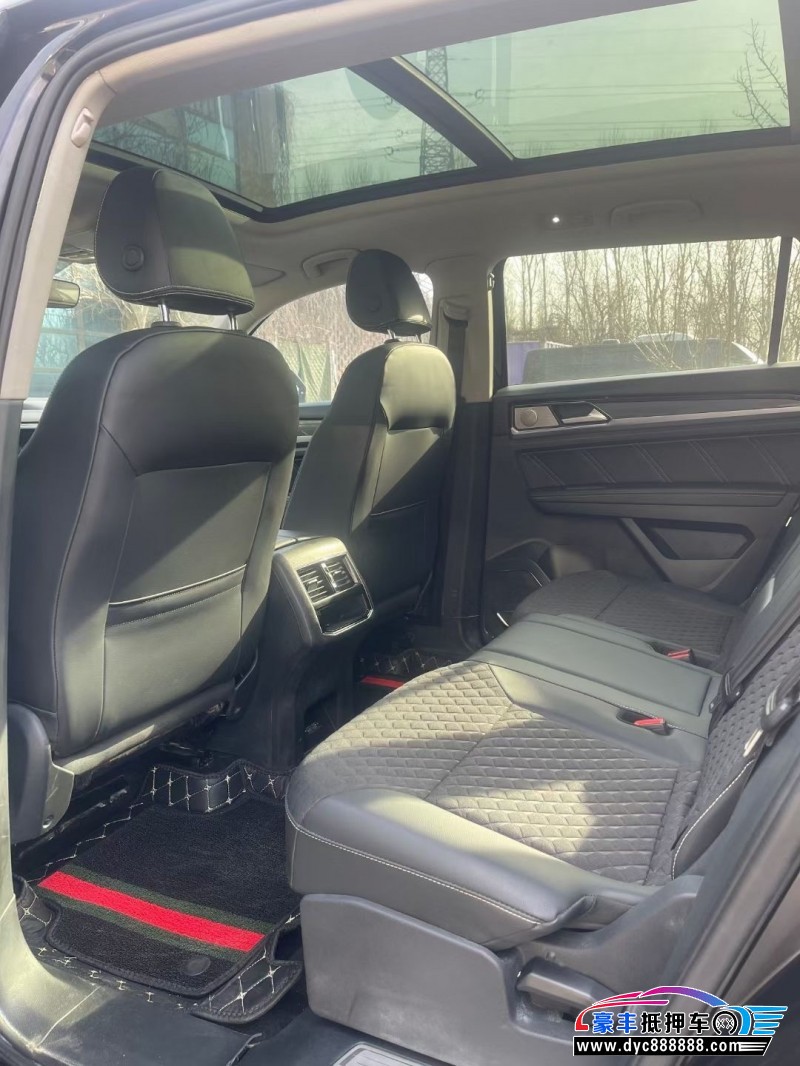 20年大众途昂轿车抵押车出售