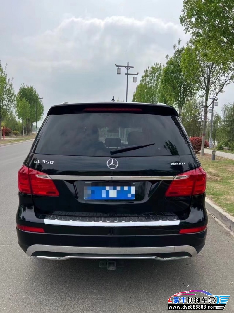 14年奔驰GL轿车抵押车出售