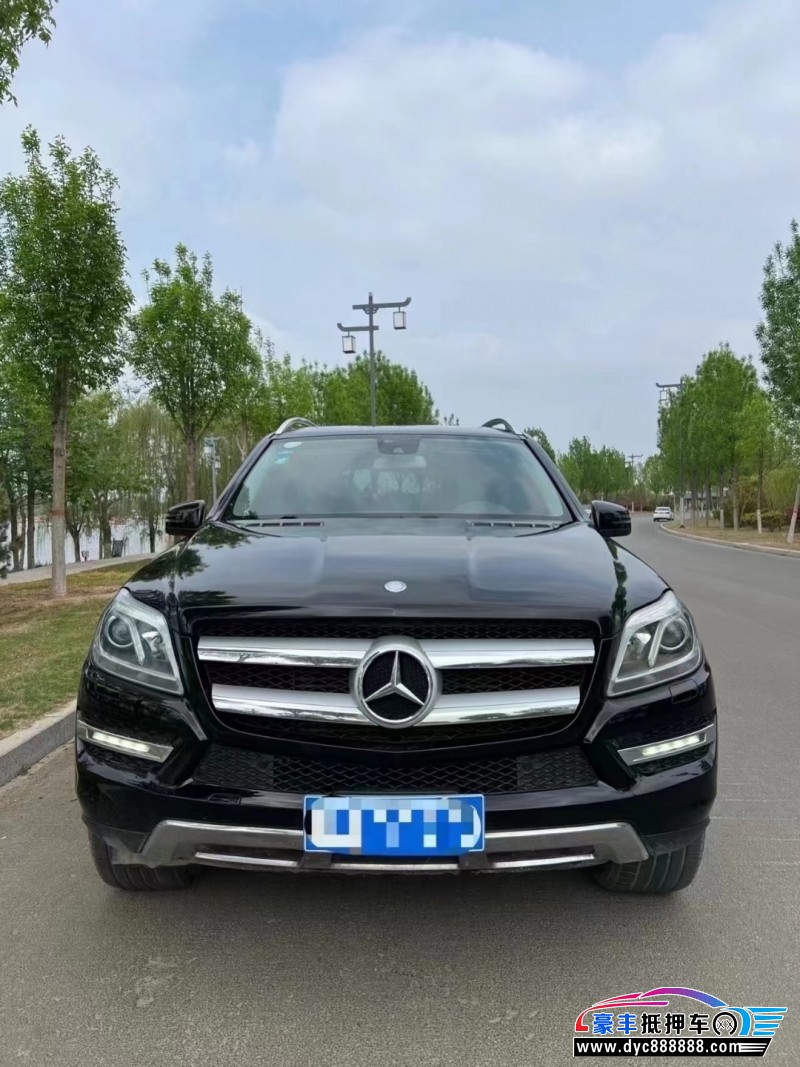 14年奔驰GL轿车抵押车出售