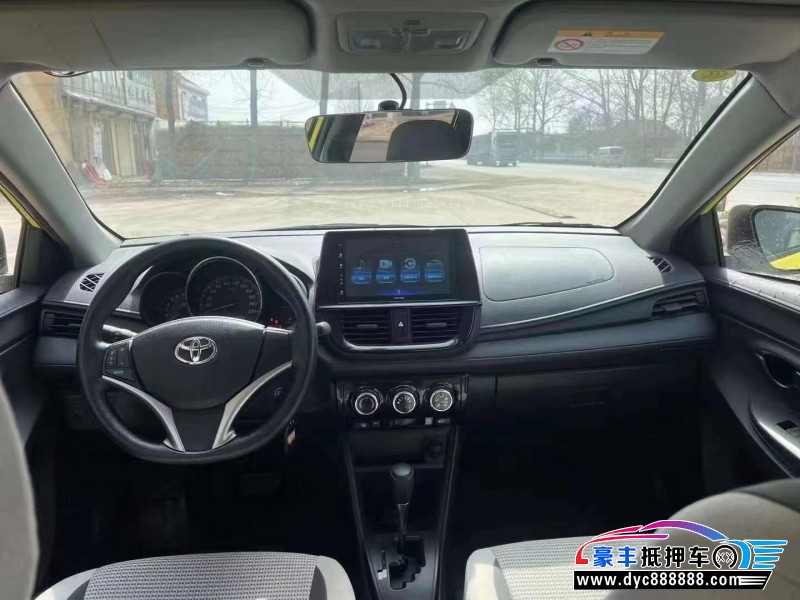 20年丰田威驰轿车抵押车出售