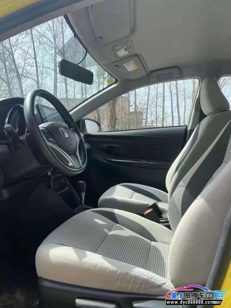 20年丰田威驰轿车抵押车出售