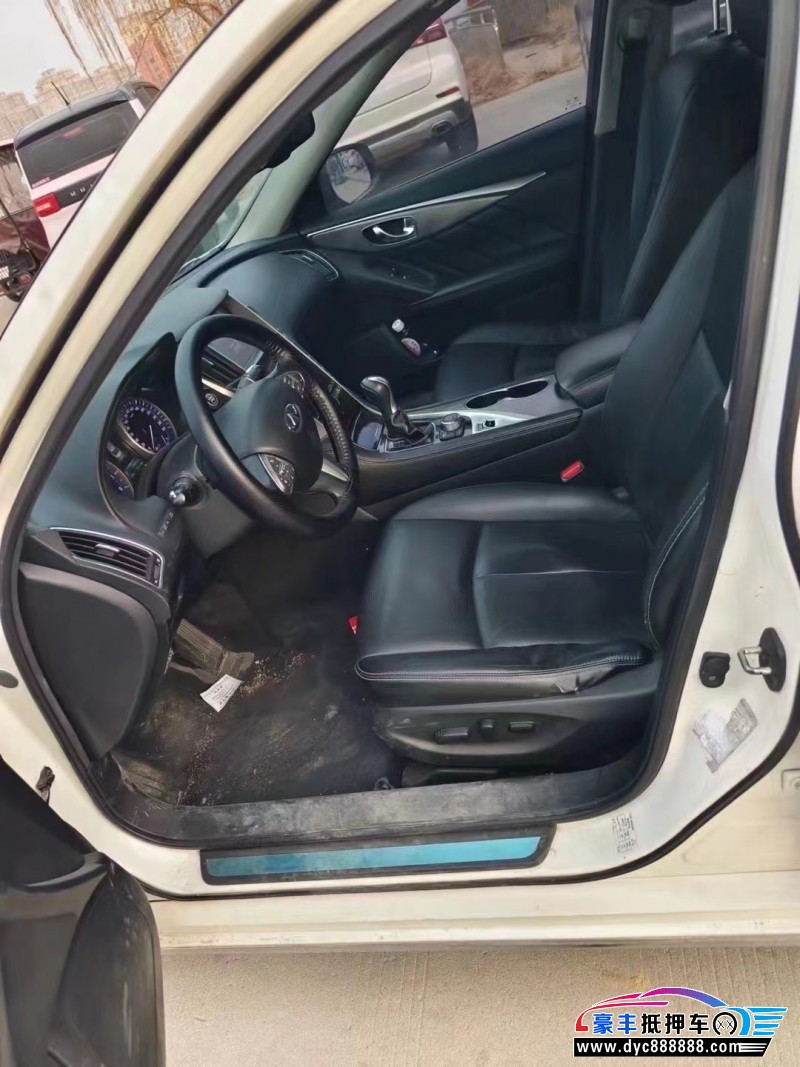 15年英菲尼迪Q50L轿车抵押车出售