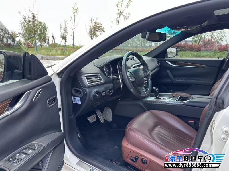 15年玛莎拉蒂Ghibli轿车抵押车出售