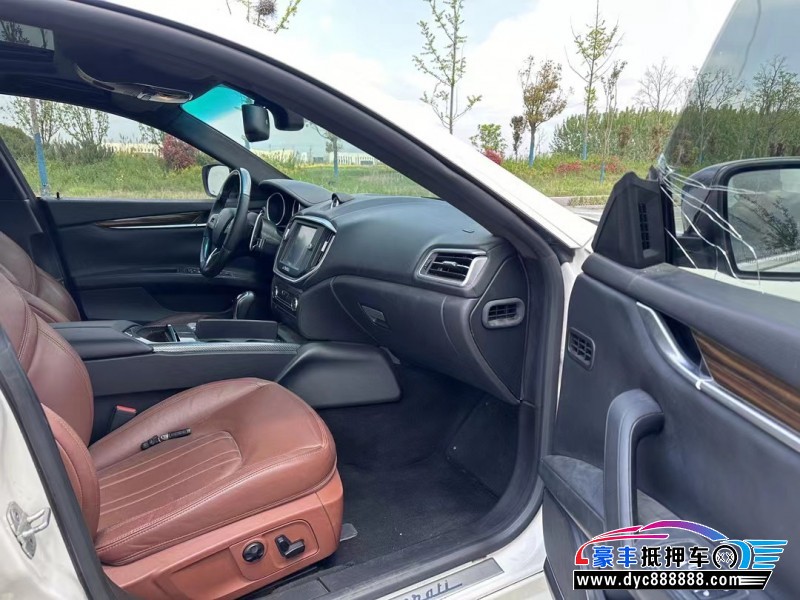 15年玛莎拉蒂Ghibli轿车抵押车出售