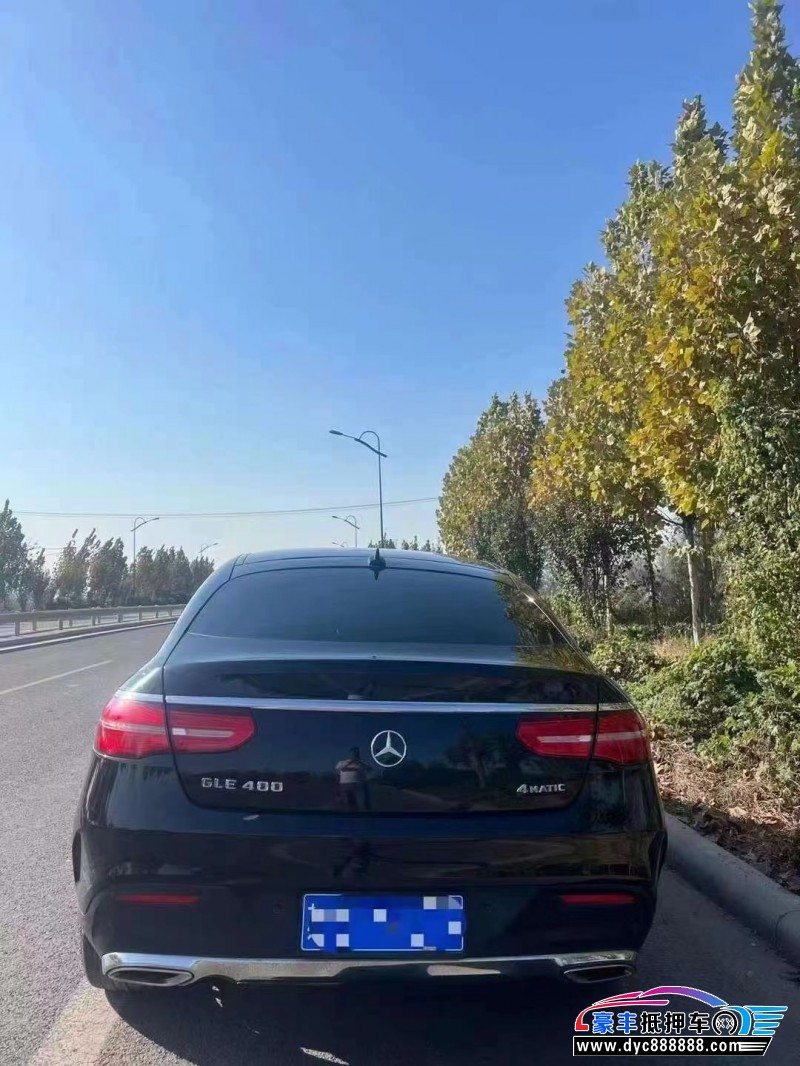 16年奔驰GLE轿车抵押车出售
