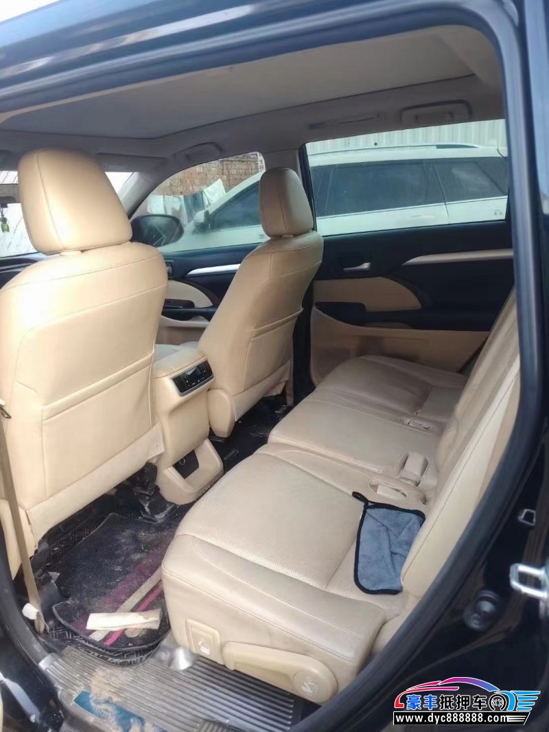 16年丰田汉兰达SUV抵押车出售