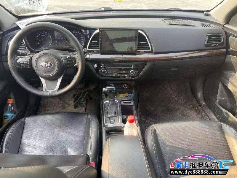 17年起亚K4轿车抵押车出售