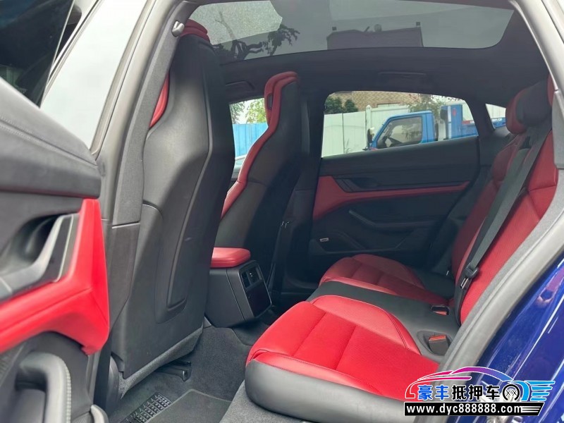 21年保时捷TaYcan轿车抵押车出售