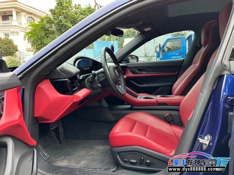 21年保时捷TaYcan轿车抵押车出售