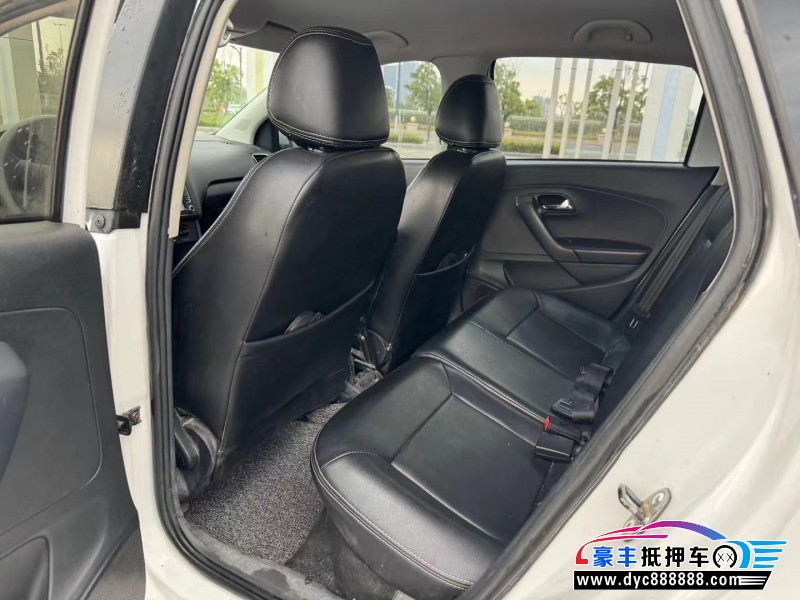 13年大众polo轿车抵押车出售