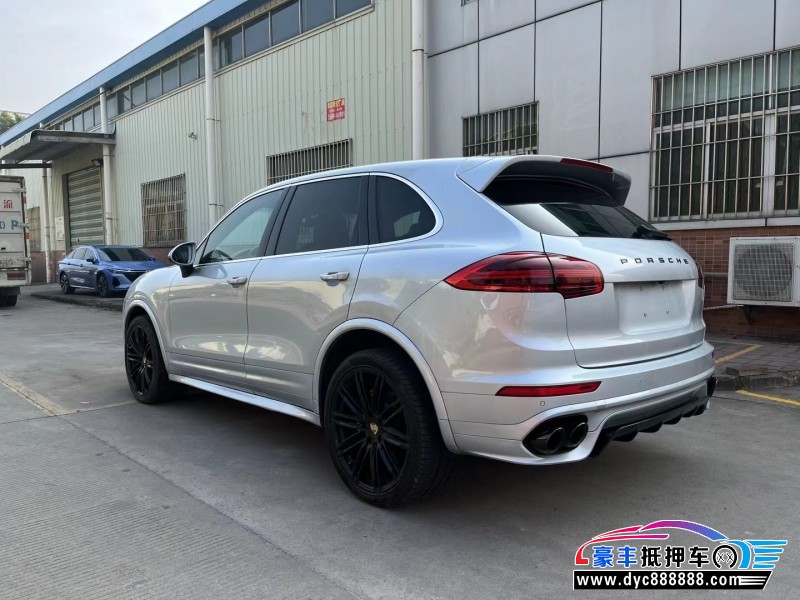 18年保时捷卡宴轿车抵押车出售