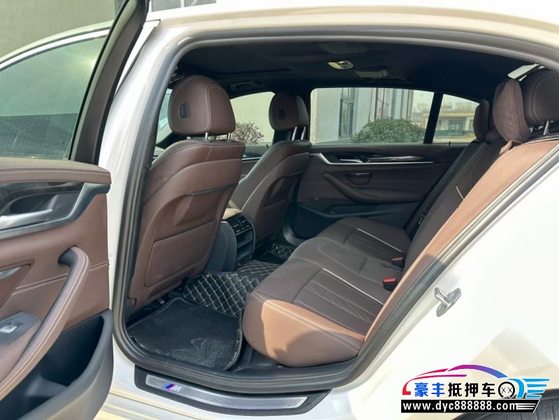 21年宝马5系轿车抵押车出售