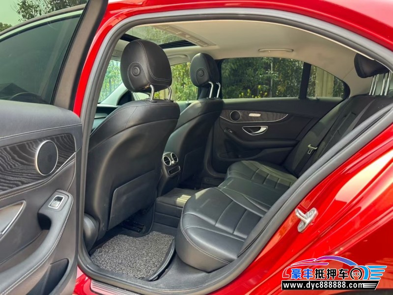 19年奔驰C轿车抵押车出售