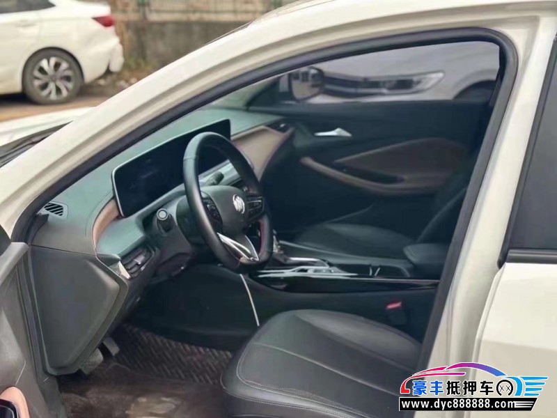 22年别克威朗轿车抵押车出售