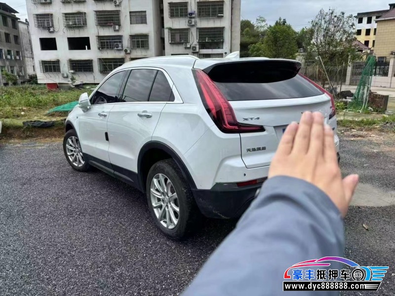22年凯迪拉克XT4轿车抵押车出售