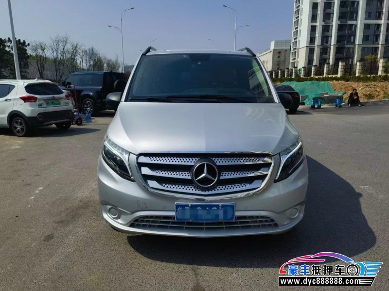 18年奔驰威霆轿车抵押车出售