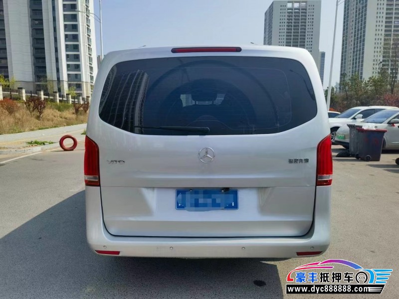 18年奔驰威霆轿车抵押车出售