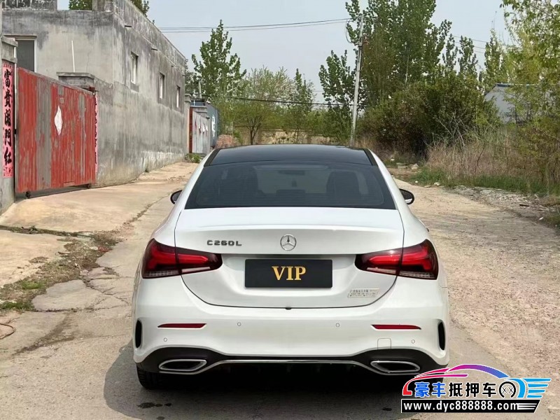 20年奔驰A轿车抵押车出售