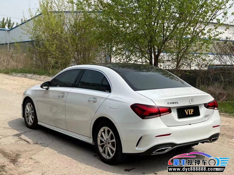 20年奔驰A轿车抵押车出售