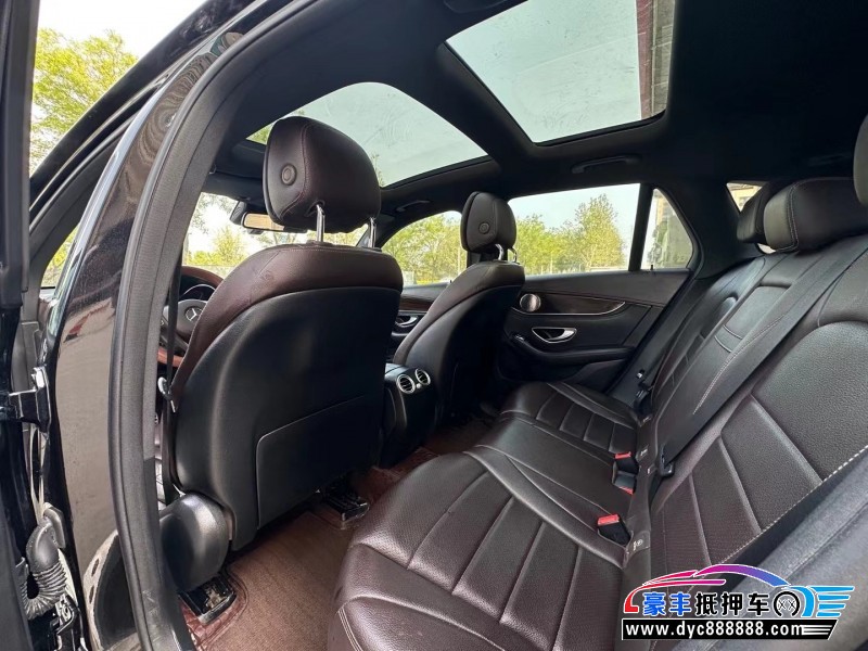 18年奔驰GLC轿车抵押车出售