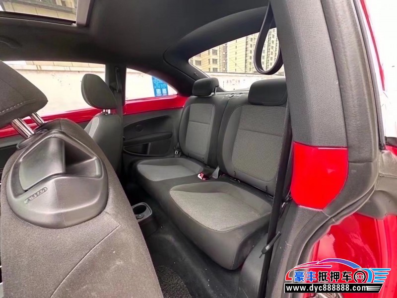 15年大众甲壳虫轿车抵押车出售