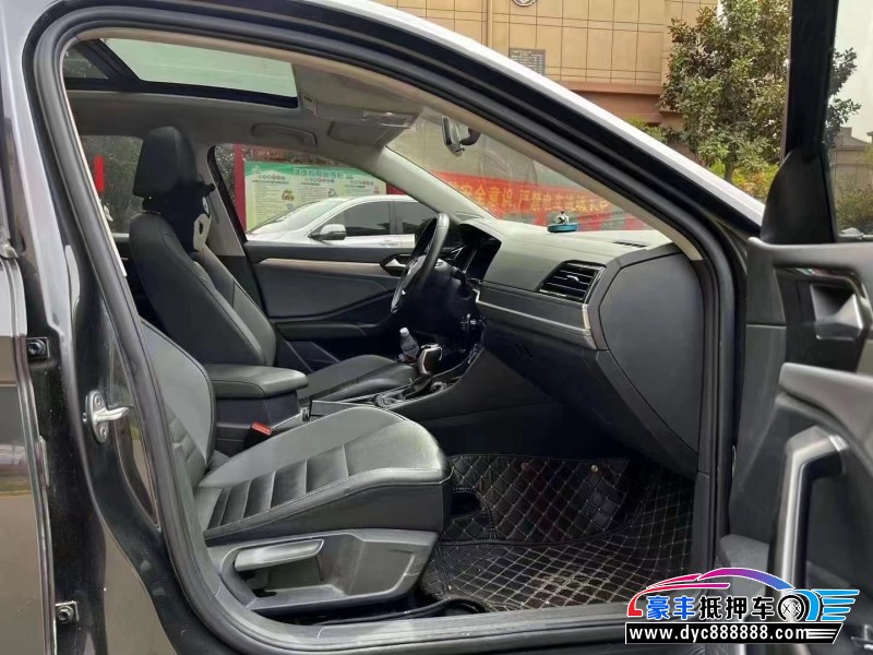 22年大众速腾轿车抵押车出售