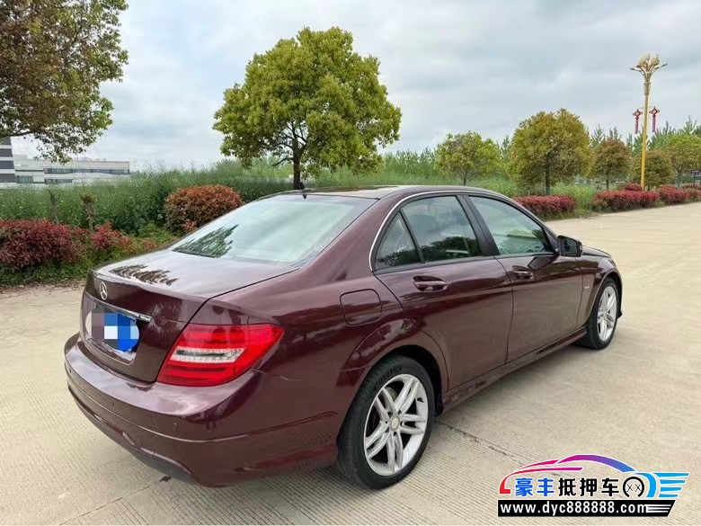 14年奔驰C轿车抵押车出售