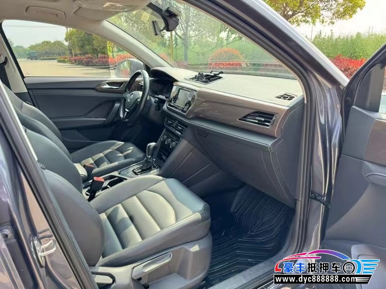 19年大众途岳轿车抵押车出售