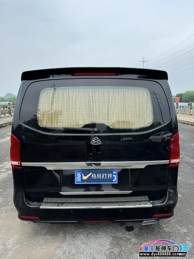 20年奔驰威霆轿车抵押车出售