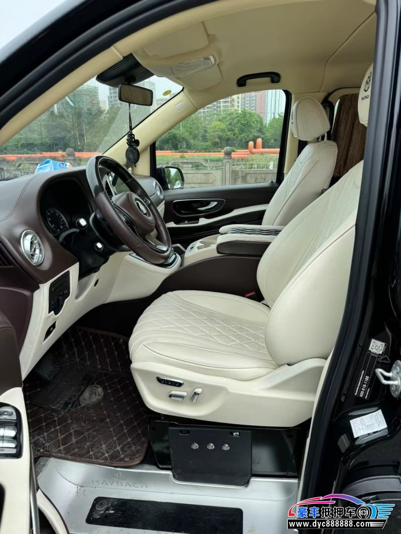 20年奔驰威霆轿车抵押车出售