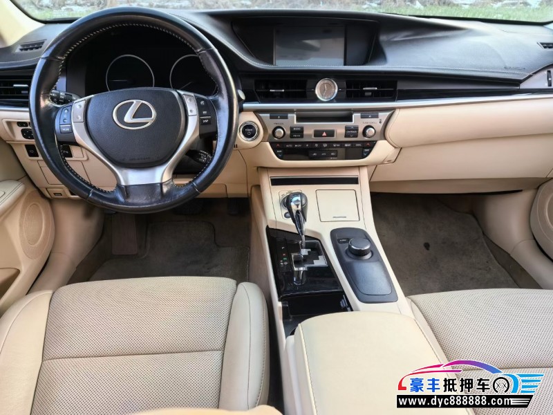 15年雷克萨斯ES轿车抵押车出售
