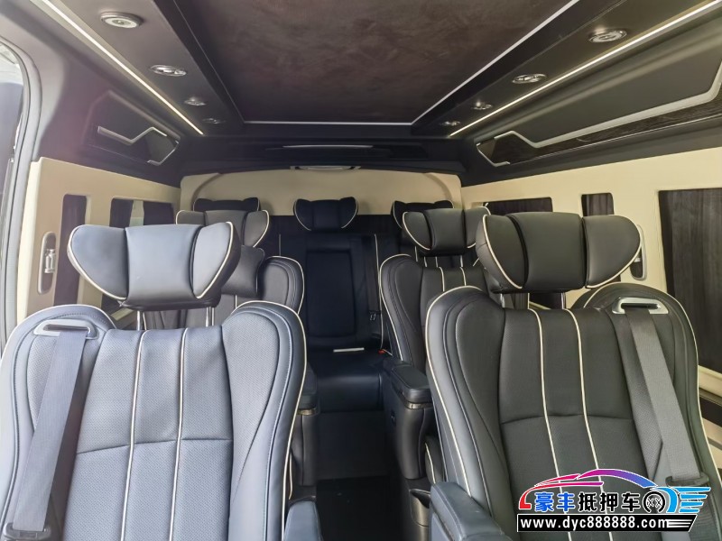 21年丰田海狮轿车抵押车出售