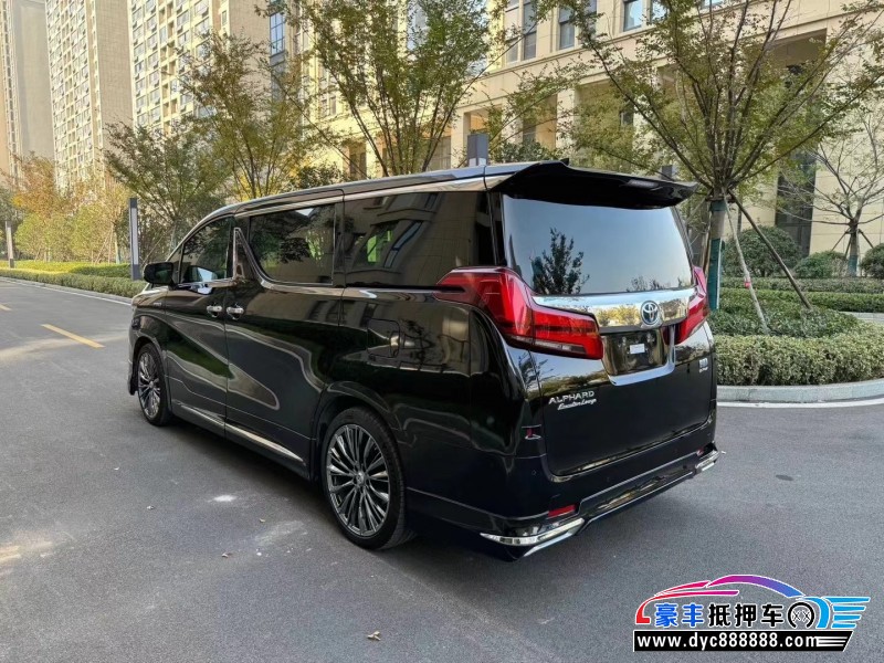 23年丰田埃尔法轿车抵押车出售