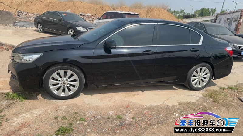 15年本田雅阁轿车抵押车出售