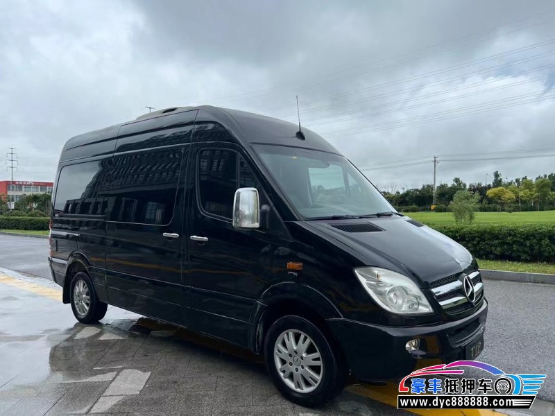 14年奔驰斯宾特轿车抵押车出售