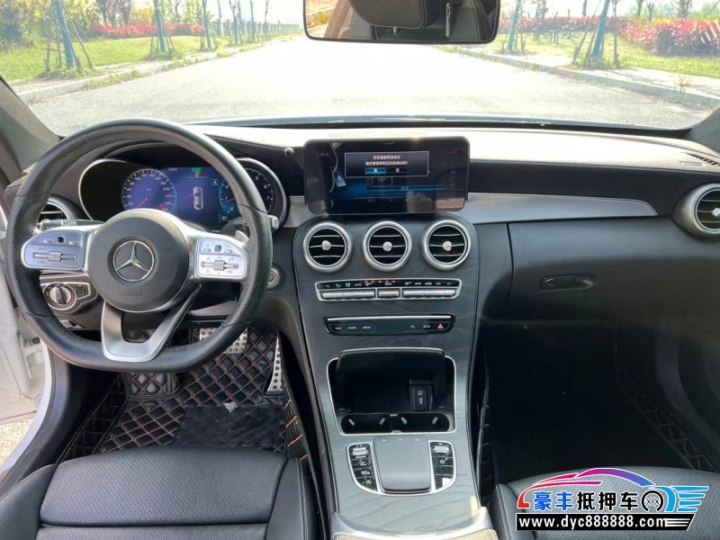20年奔驰C轿车抵押车出售