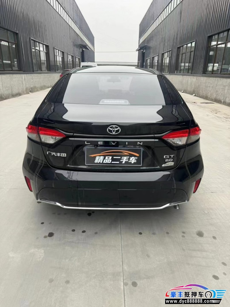 22年丰田凌尚轿车抵押车出售