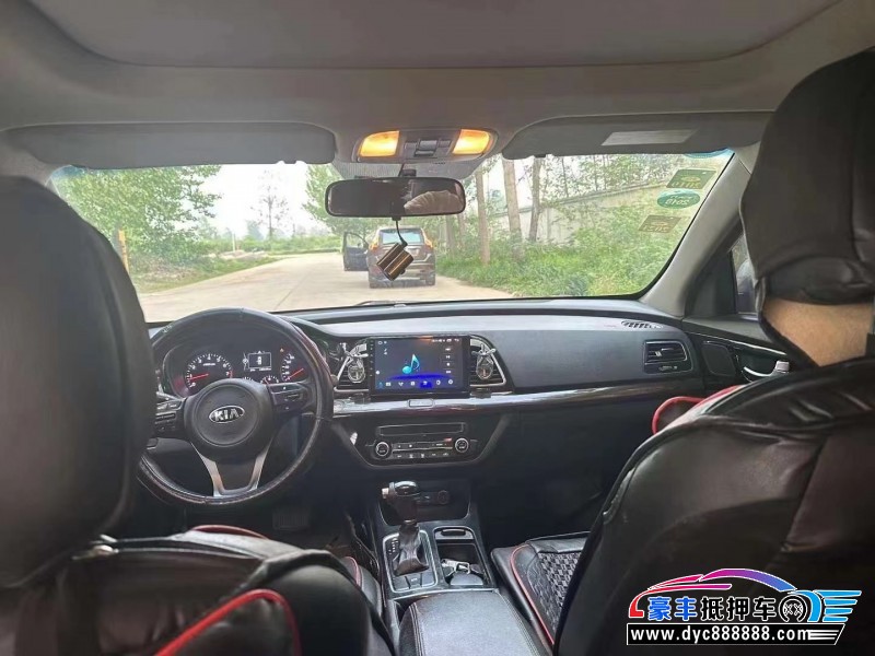 15年起亚K4轿车抵押车出售