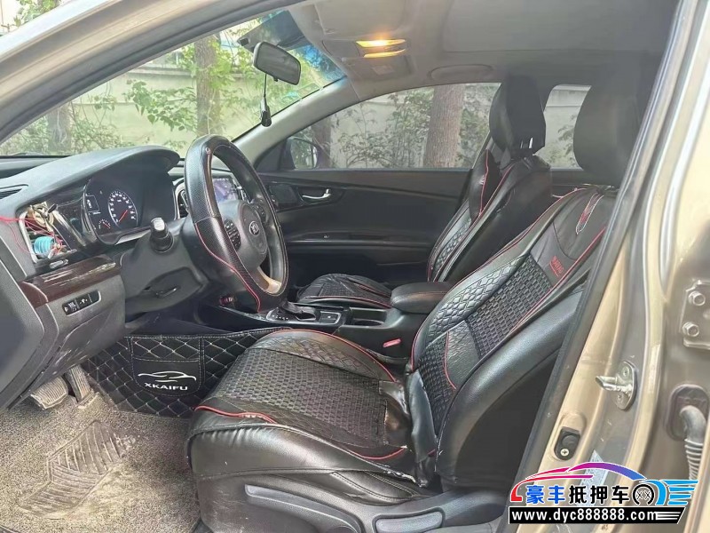 15年起亚K4轿车抵押车出售