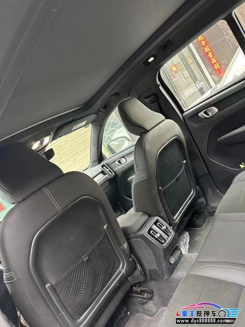 23年沃尔沃XC40SUV抵押车出售