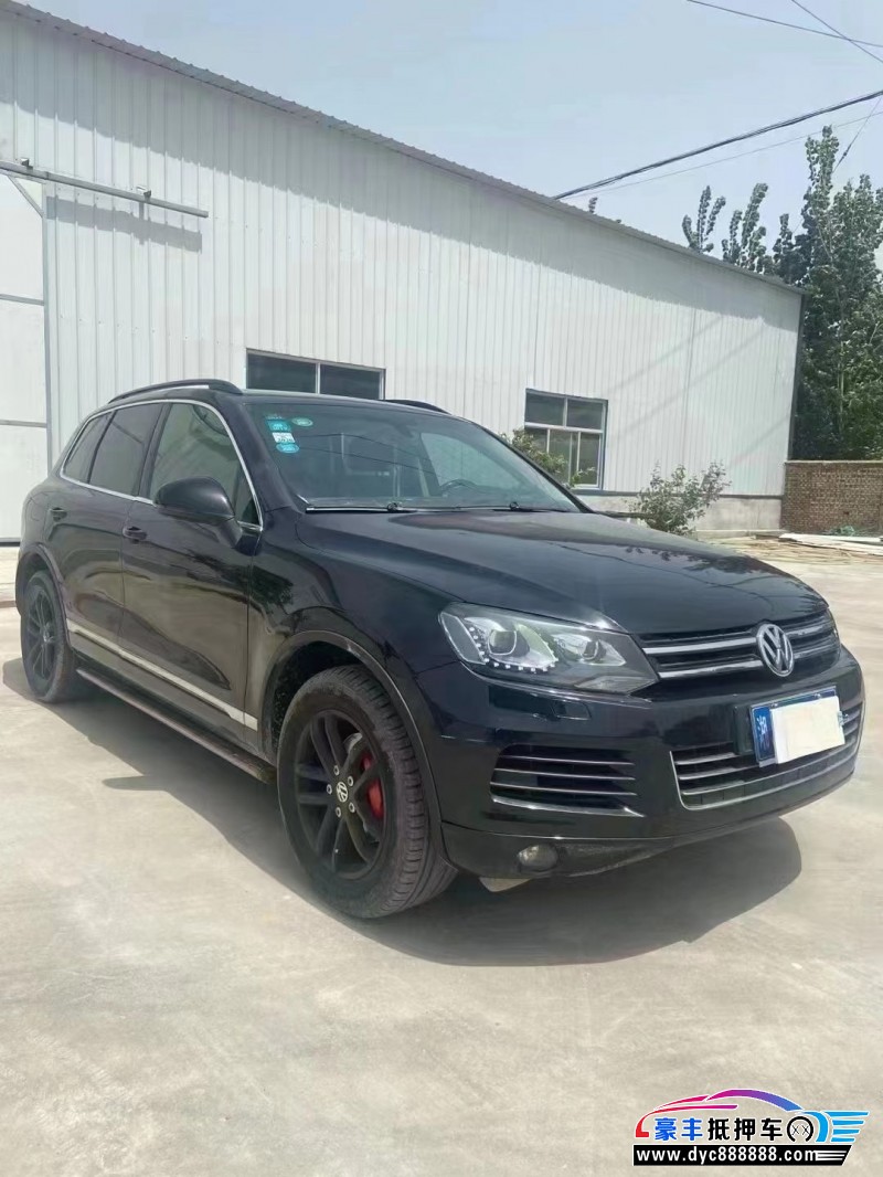 13年大众途锐轿车抵押车出售