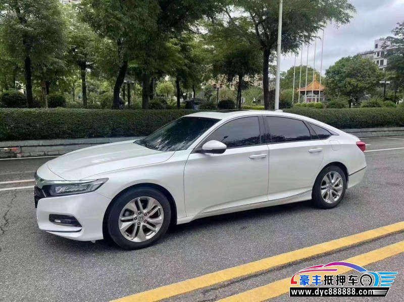 19年本田雅阁轿车抵押车出售