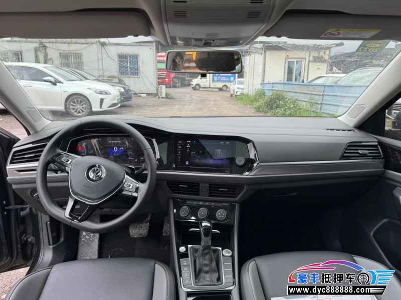 20年大众速腾轿车抵押车出售