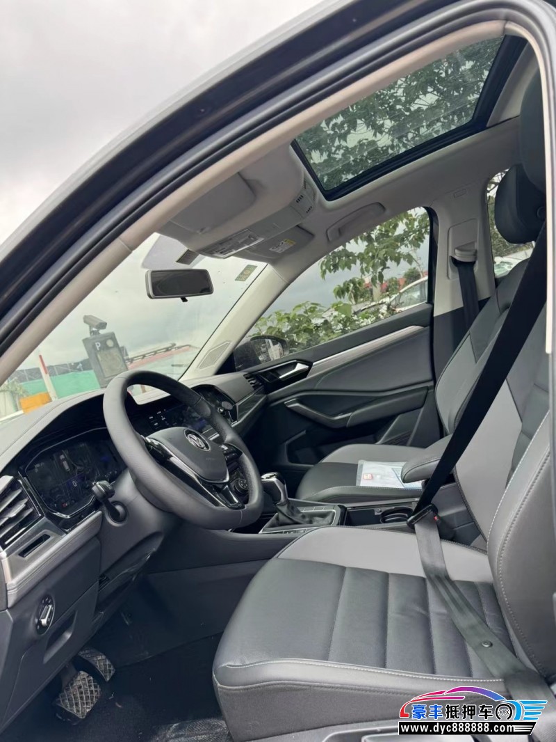 20年大众速腾轿车抵押车出售