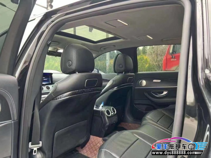 23年奔驰E轿车抵押车出售