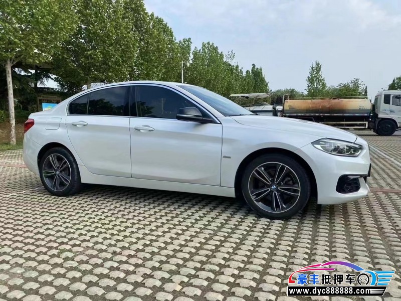 18年宝马1系轿车抵押车出售